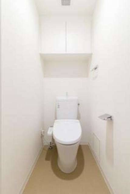 トイレ　※写真は同タイプ住戸です。