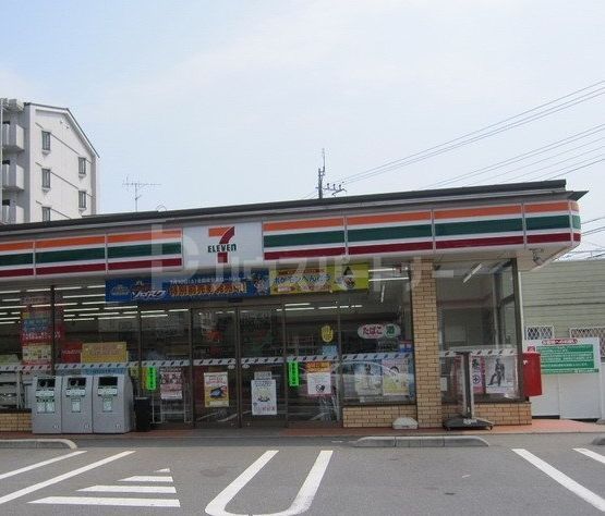 コンビニ　セブンレイブン習志野屋敷店（コンビニ）まで170m