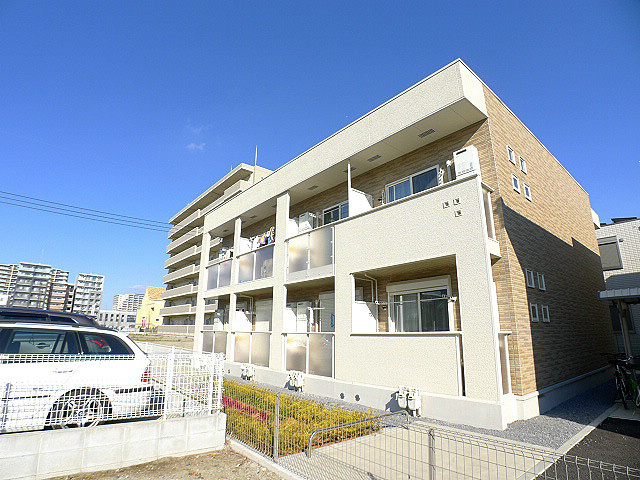 建物外観　グレイス1のご紹介は住まいの窓口　アソシエへお任せ下さい。