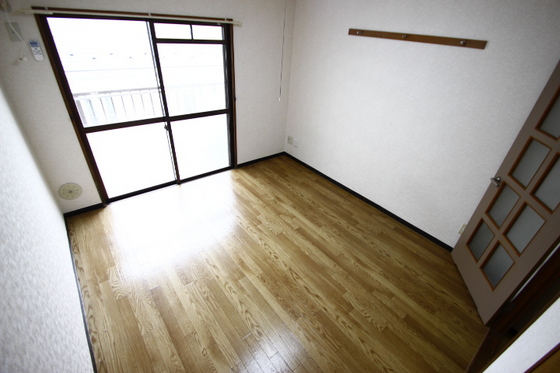 居室・リビング　※別部屋の写真です