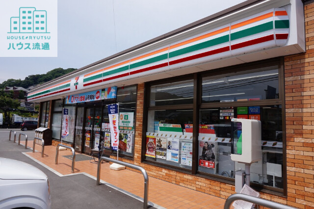 コンビニ　セブンイレブン長崎畝刈町店（コンビニ）まで658m