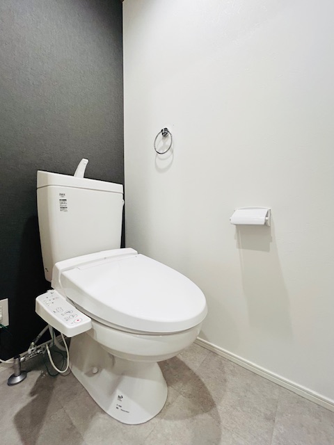 トイレ　温水洗浄便座で快適なトイレタイムを。