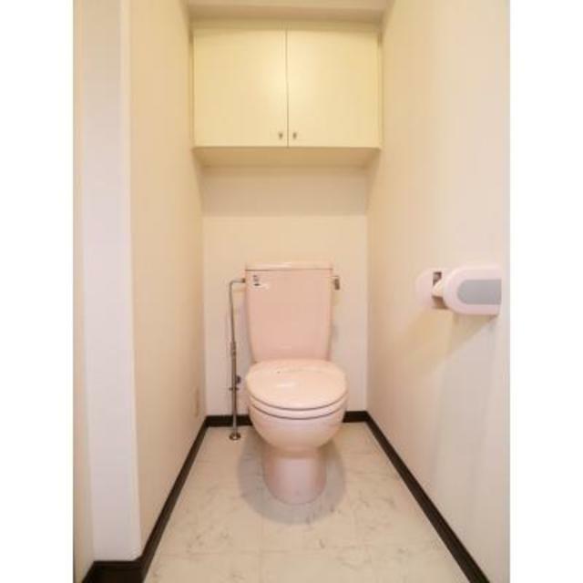 トイレ　※写真は同タイプ住戸です。