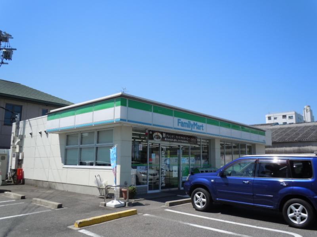 コンビニ　ファミリーマート 妙音通店（コンビニ）まで520m