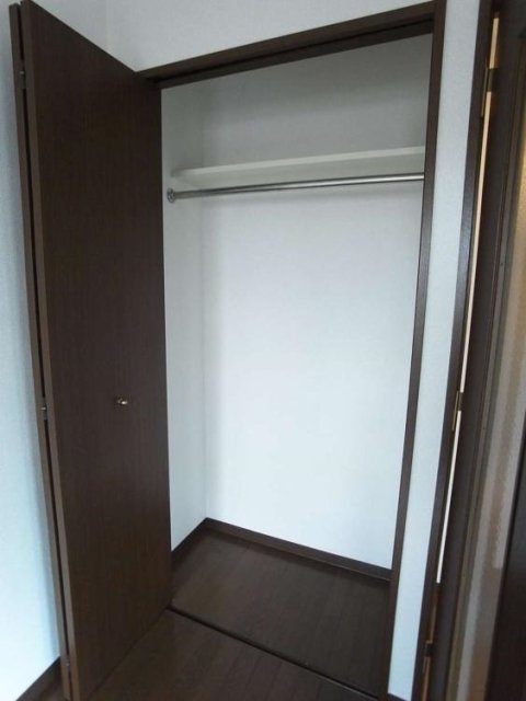 収納　クローゼット