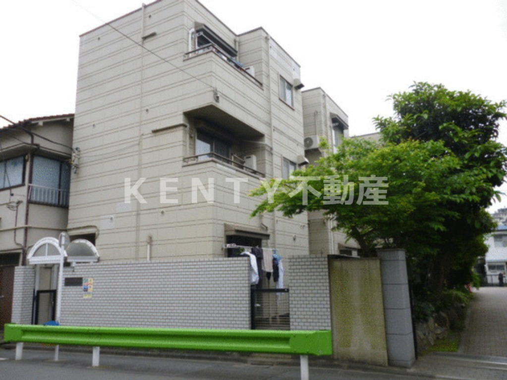 建物外観　落ち着いた雰囲気の外観です