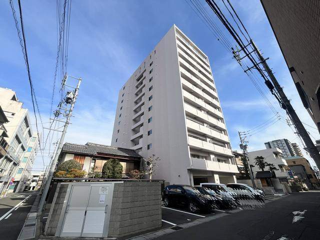 建物外観　高層マンションです