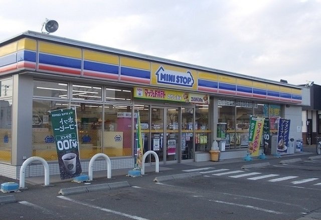 その他　ミニストップ八木田店まで600m
