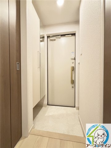 玄関　同施工メーカーイメージ写真