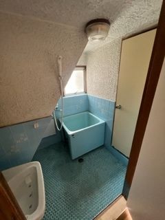 ＪＲ横須賀線 新川崎駅 徒歩18分 2階建 築67年の風呂写真