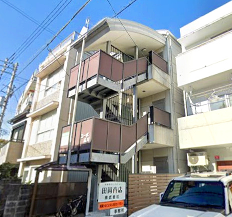 建物外観　現況が相違する場合は現況を優先致します。