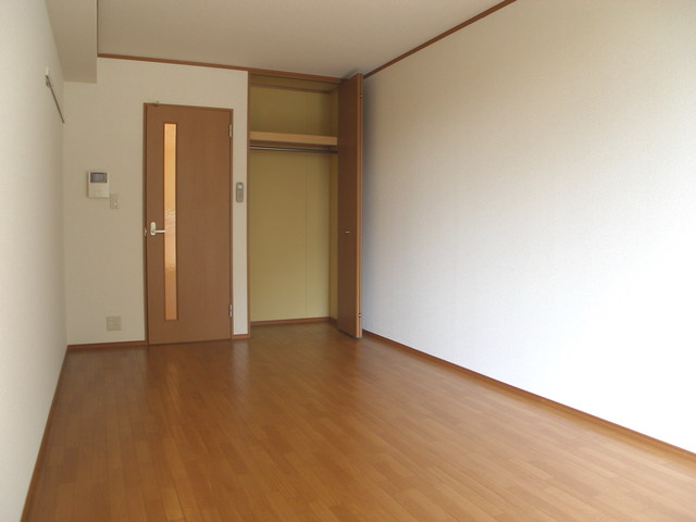 その他部屋・スペース　上品に仕上がった明るい室内空間です！