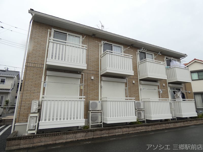 建物外観　グランモアIのご紹介は住まいの窓口アソシエへ