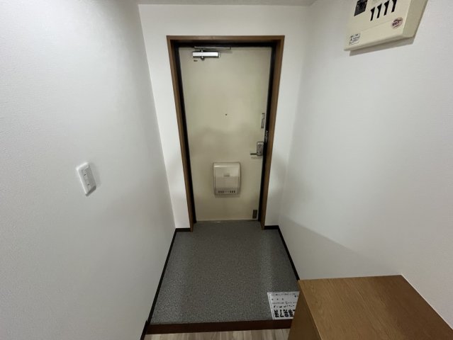 ヴィクトワール西宮久保町の玄関写真