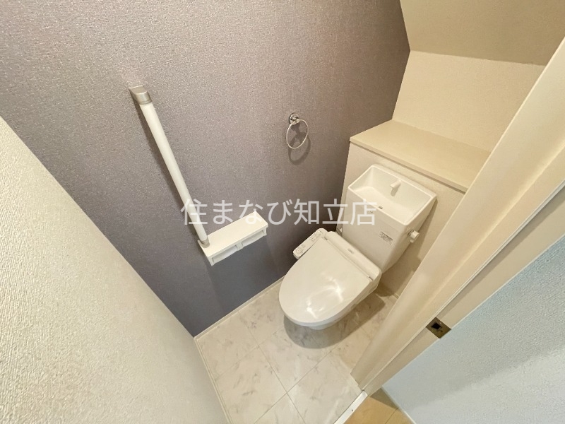 トイレ　反転・同型タイプ