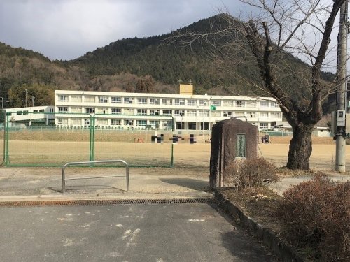 御嵩町南山台貸家の周辺写真