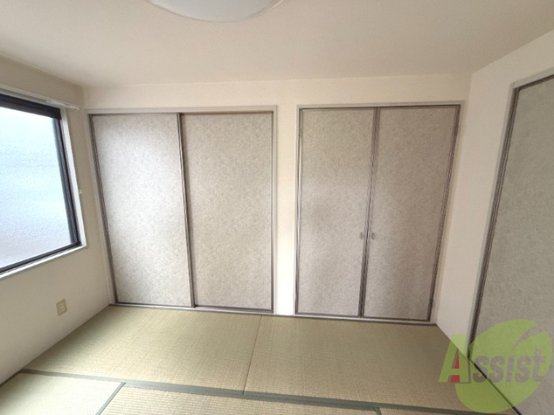 収納　和室の収納の写真です。高さもあり、たくさん収納できそうです。