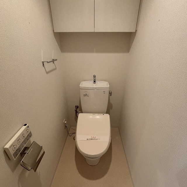 トイレ　※写真は同タイプ住戸です。