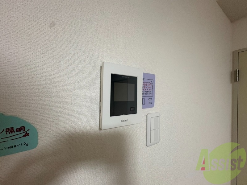 セキュリティ　ＴＶモニター付インターホンです。来客者の顔が見えるので安心！