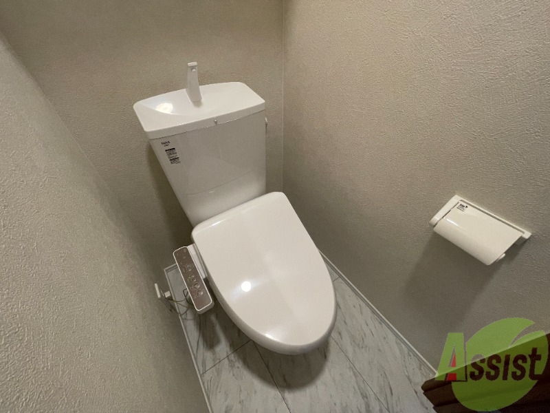 トイレ　トイレは温水洗浄便座が付いているのがいいですね。