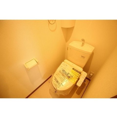 多摩都市モノレール 柴崎体育館駅 徒歩13分 2階建 築7年のトイレ写真