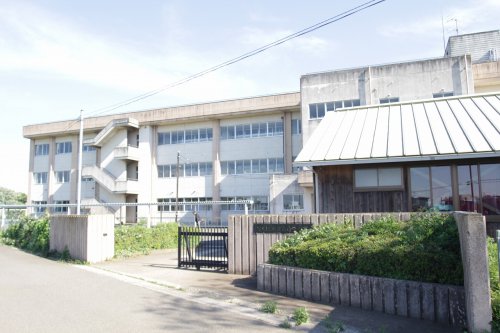 中学校　つくば市立高山中学校（中学校）まで1134m
