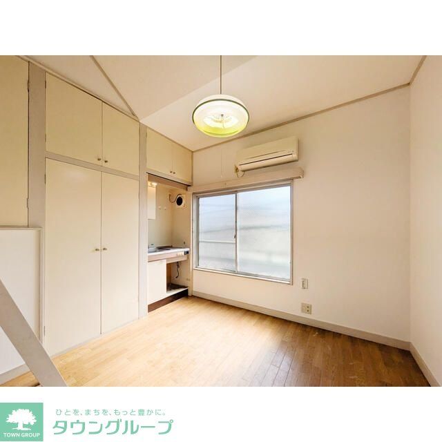 ペアパレス志木A棟の居間写真