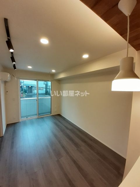 Moritayaの居間写真