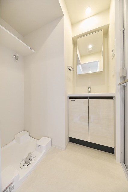 洗面設備　※写真は同タイプ住戸です。