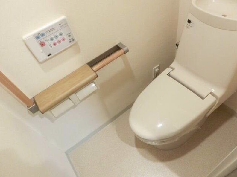 トイレ　トイレ