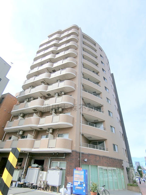 建物外観　2002年5月築　SRC鉄骨鉄筋コンクリート造地上11階建て