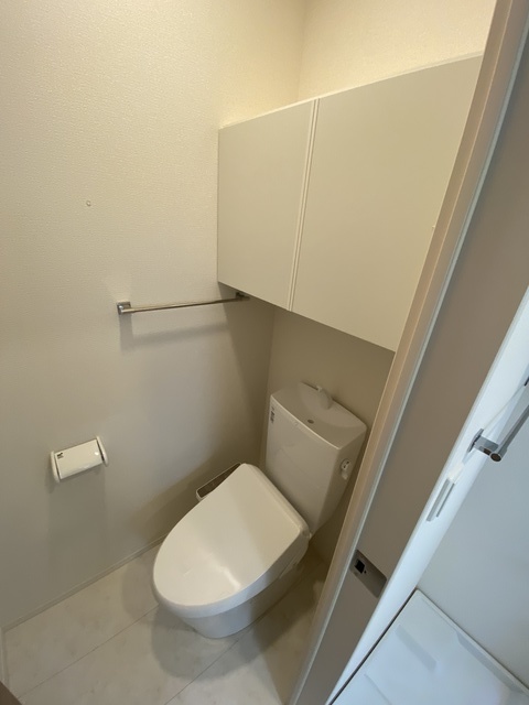 東京メトロ東西線 南行徳駅 徒歩5分 3階建 築5年のトイレ写真
