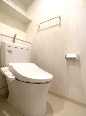 地下鉄空港線 東比恵駅 徒歩5分 8階建 築7年のトイレ写真