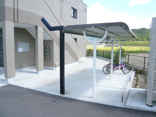 建物外観　外観写真（昼）
