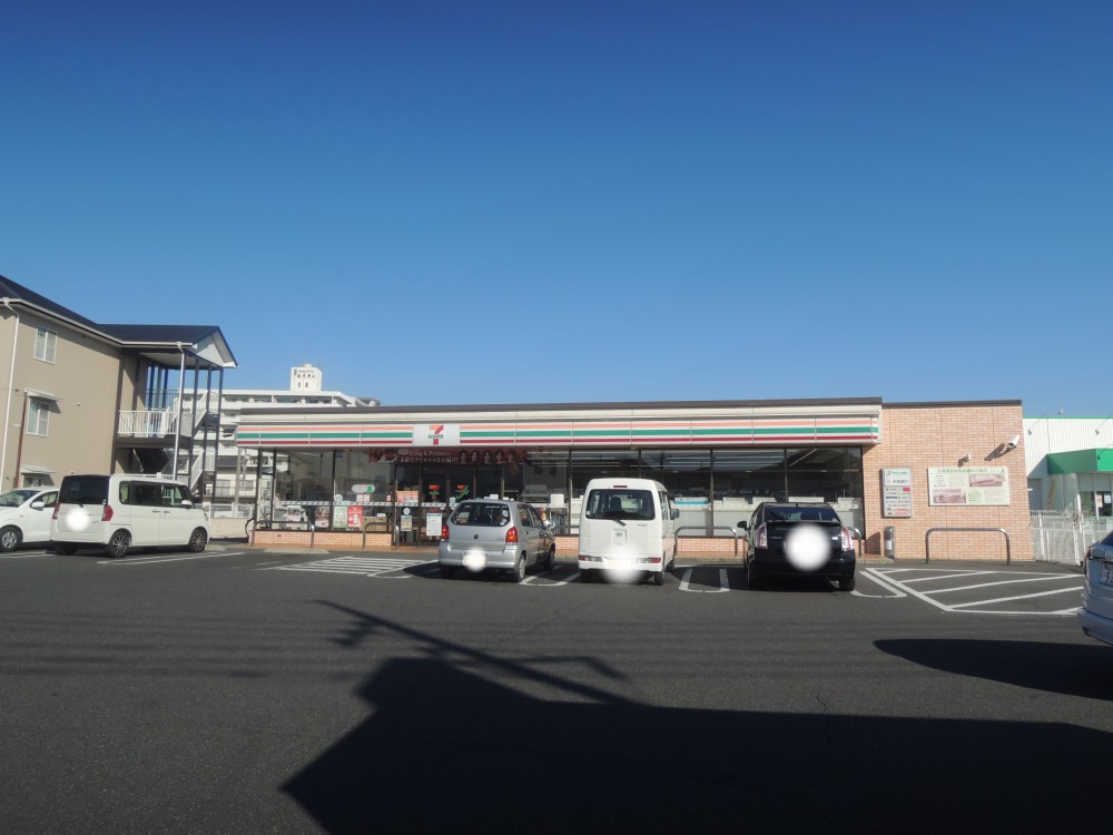 コンビニ　セブンイレブン岡山豊成3丁目店（コンビニ）まで829m