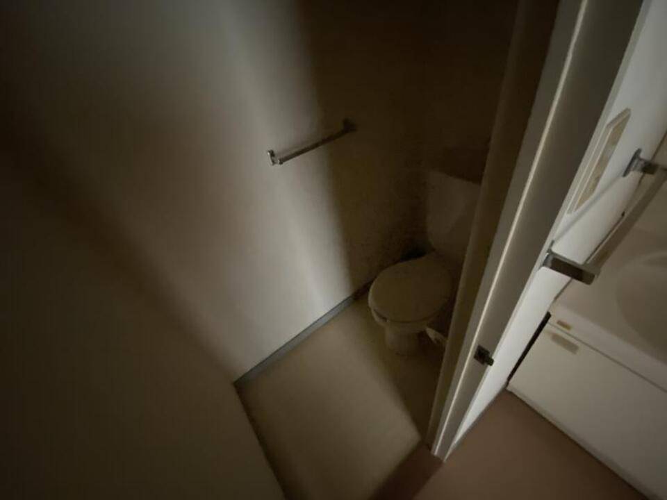 トイレ　トイレ