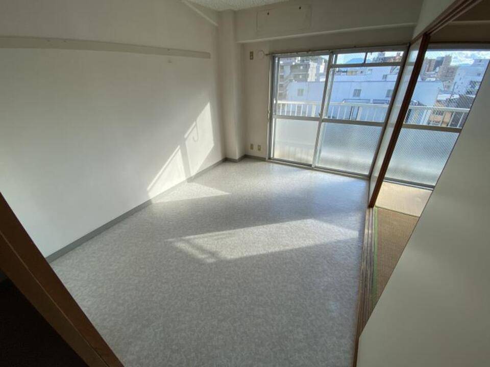 居室・リビング　リビング