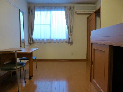 居室・リビング　収納たっぷりなのでお部屋が広く使えます♪