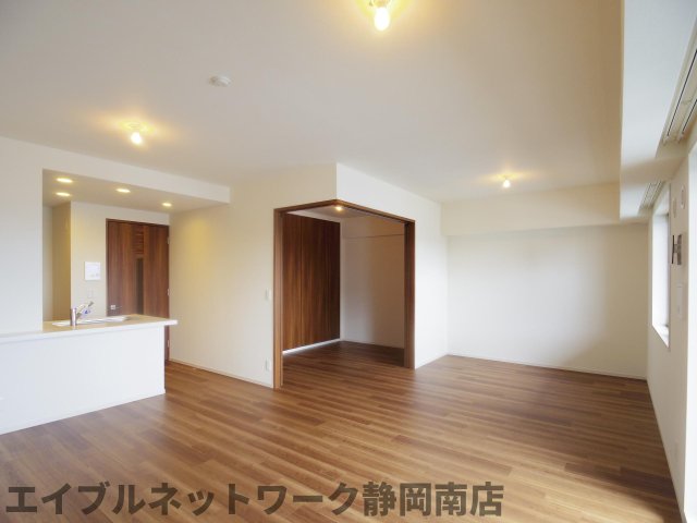 居室・リビング　使いやすいリビングです