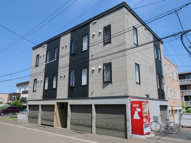 北海道札幌市西区琴似三条４（アパート）の賃貸物件の外観