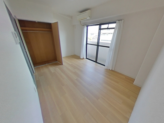 居室・リビング　※別部屋の写真です