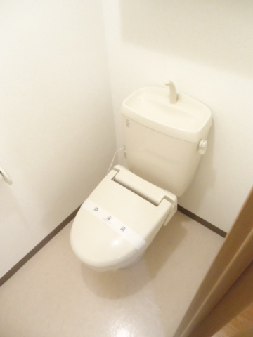 【彦根市鳥居本町のアパートのトイレ】