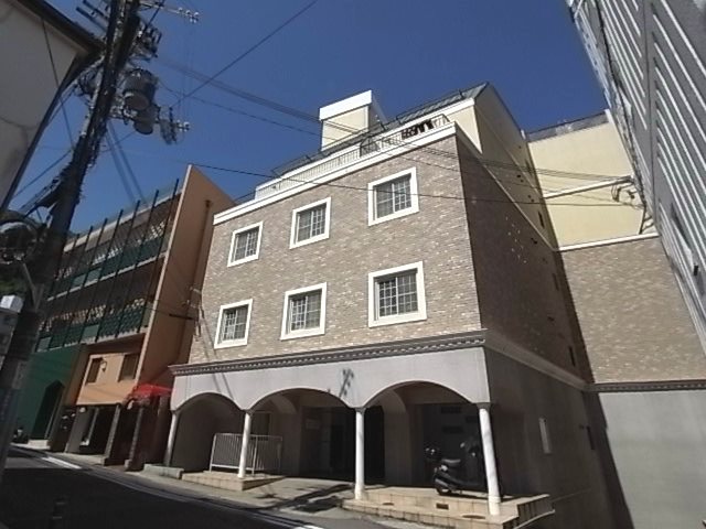 神戸市中央区北野町のマンションの建物外観