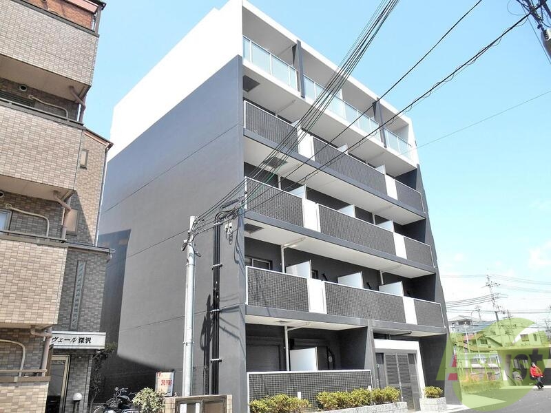 【吹田市千里山月が丘のマンションの建物外観】