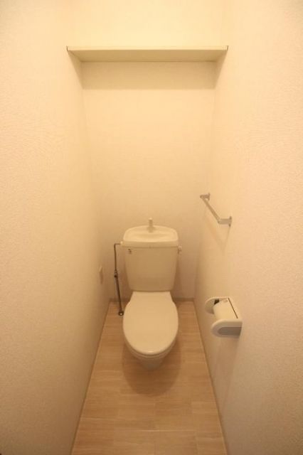 【ＳＵＮロイヤル　B棟のトイレ】