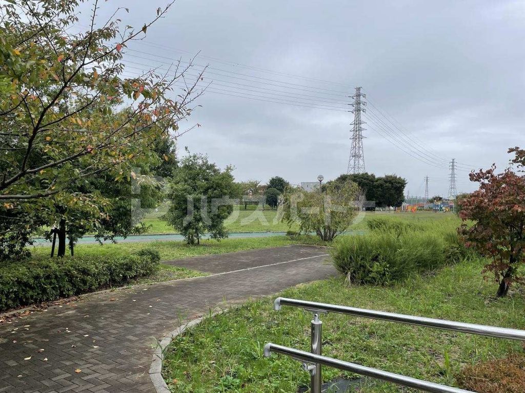 【さいたま市北区日進町のアパートの公園】