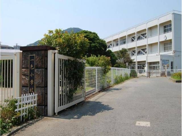 【小牧市久保一色南のアパートの小学校】