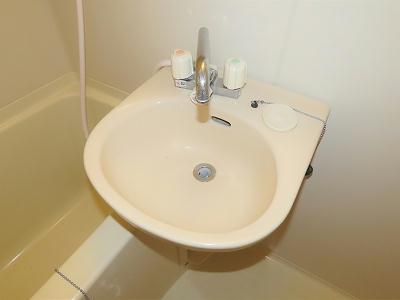 その他　電子レンジ、冷蔵庫完備