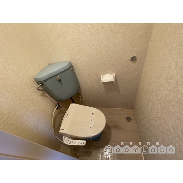 トイレ　温水洗浄便座