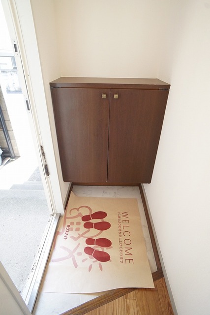 玄関　玄関部分（シューズボックス付）